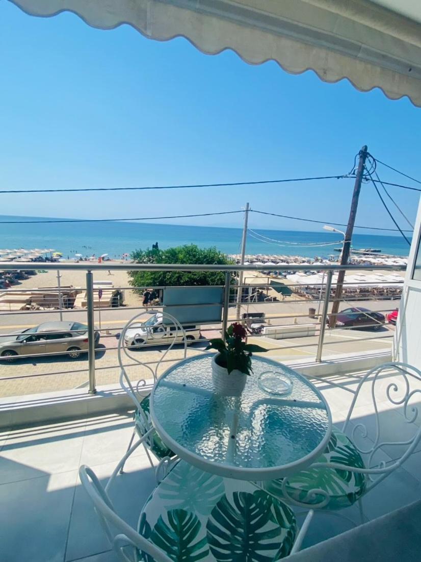 Sea View Apartment2 דירה *